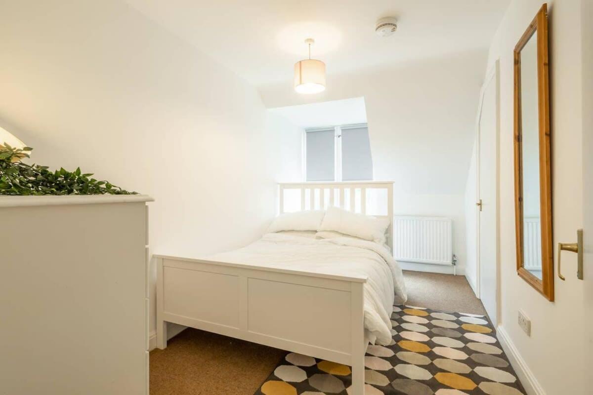 Spacious 3 Bedroom Flat In Heart Of City Centre Кеймбридж Екстериор снимка