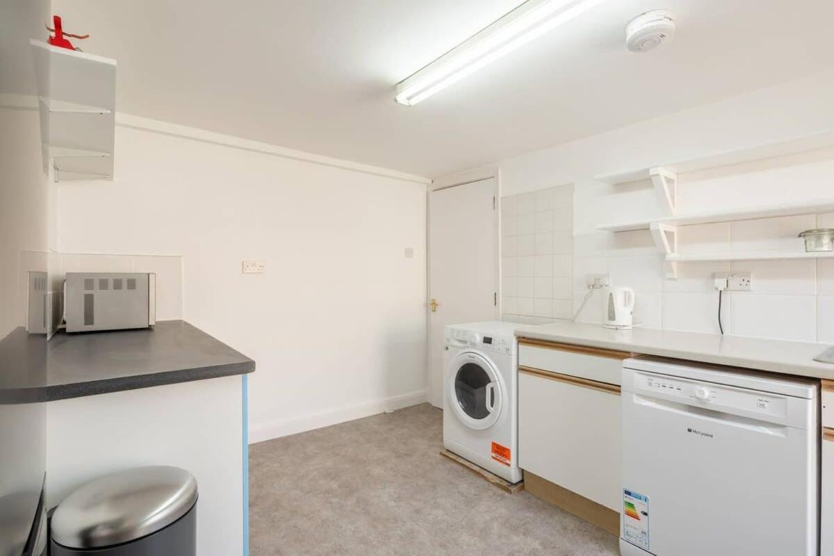 Spacious 3 Bedroom Flat In Heart Of City Centre Кеймбридж Екстериор снимка