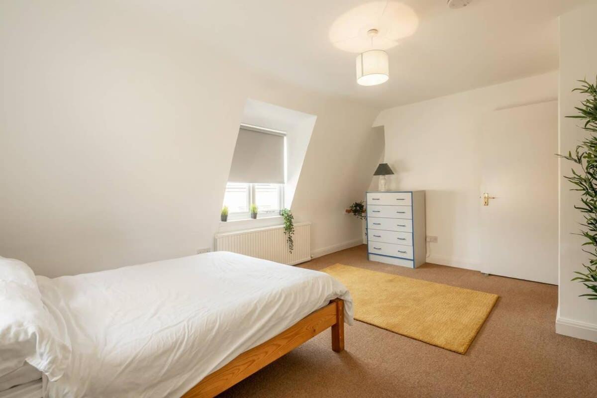 Spacious 3 Bedroom Flat In Heart Of City Centre Кеймбридж Екстериор снимка